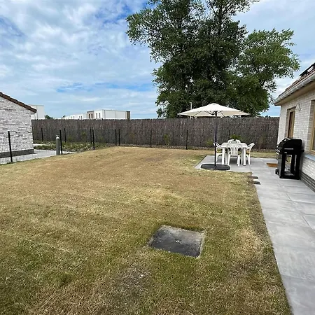 Holiday home Charming Polder House With Garden, Cleaning Included Koksijde